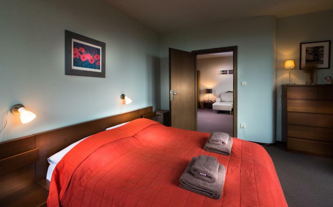 Apartman Chrust วิสโซเค ดาตรี ภายนอก รูปภาพ